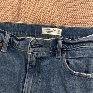 Abercrombie & Fitch High Rise Mom Short